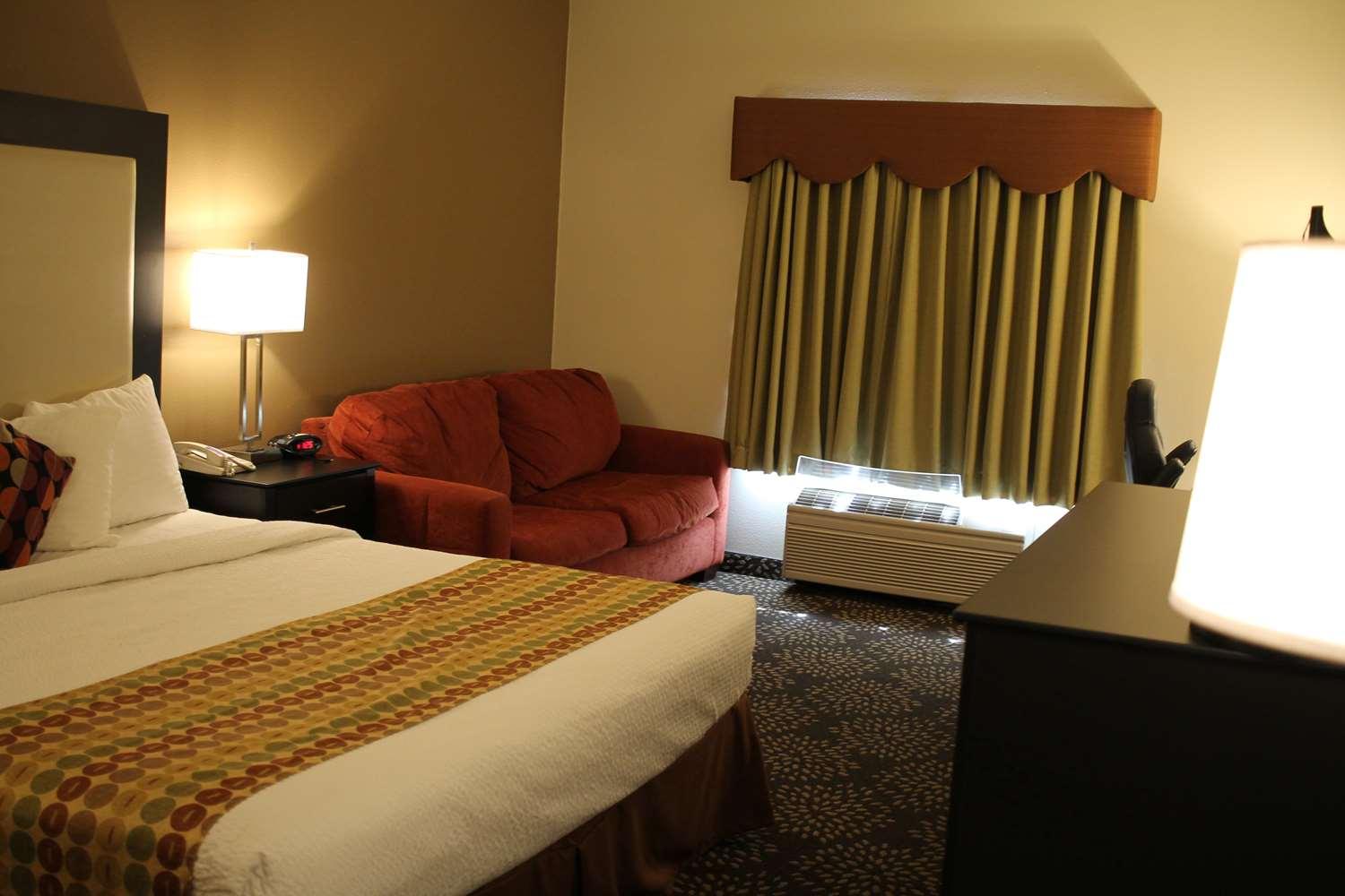 Best Western Plus Des Moines West Inn & Suites Clive Bagian luar foto