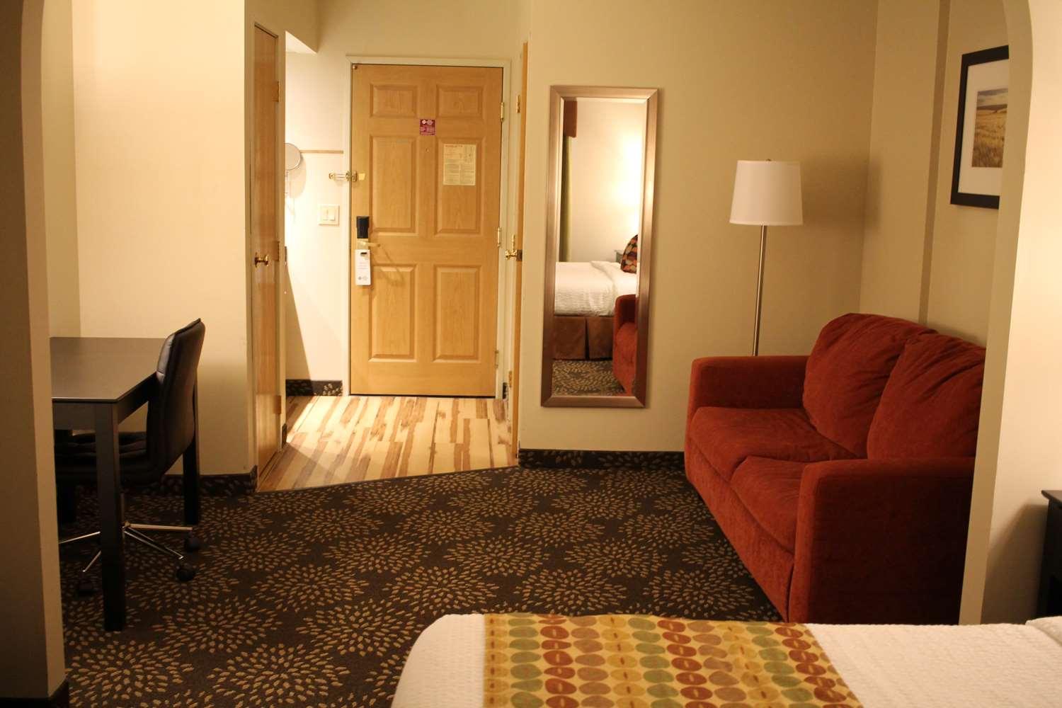 Best Western Plus Des Moines West Inn & Suites Clive Bagian luar foto