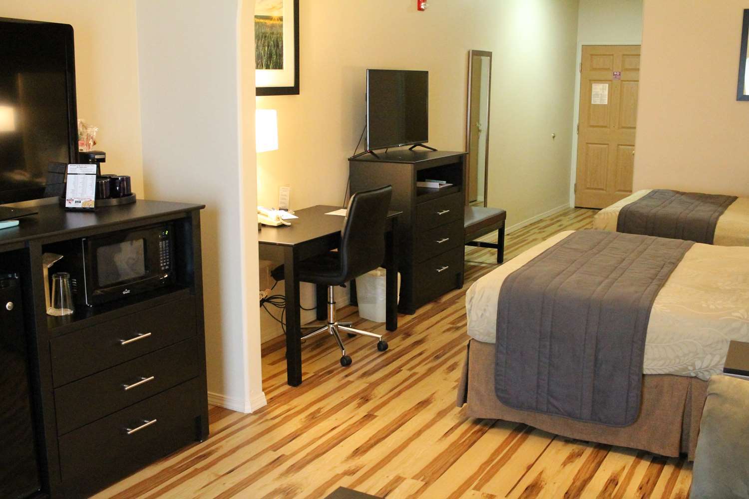 Best Western Plus Des Moines West Inn & Suites Clive Bagian luar foto